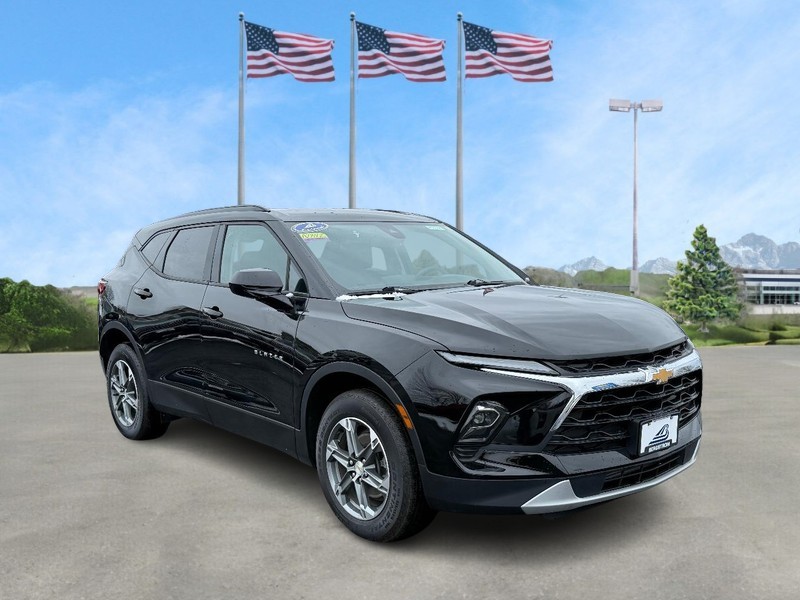 Chevrolet Blazer Vehicle Full-screen Gallery Image 01