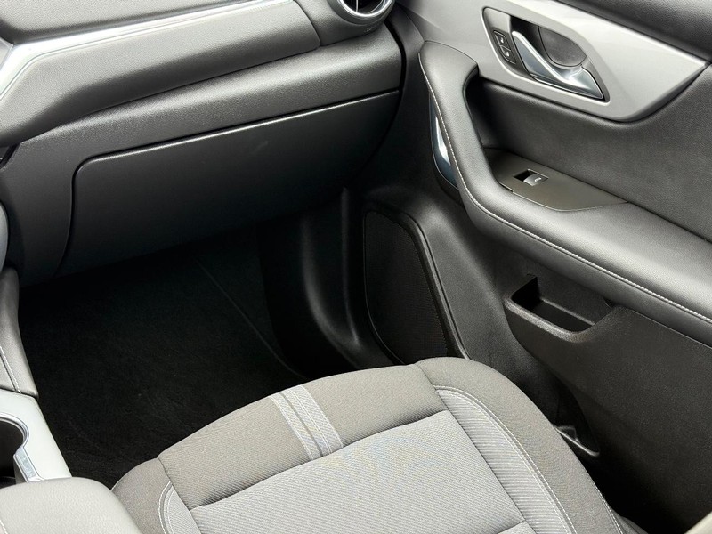 Chevrolet Blazer Vehicle Full-screen Gallery Image 14