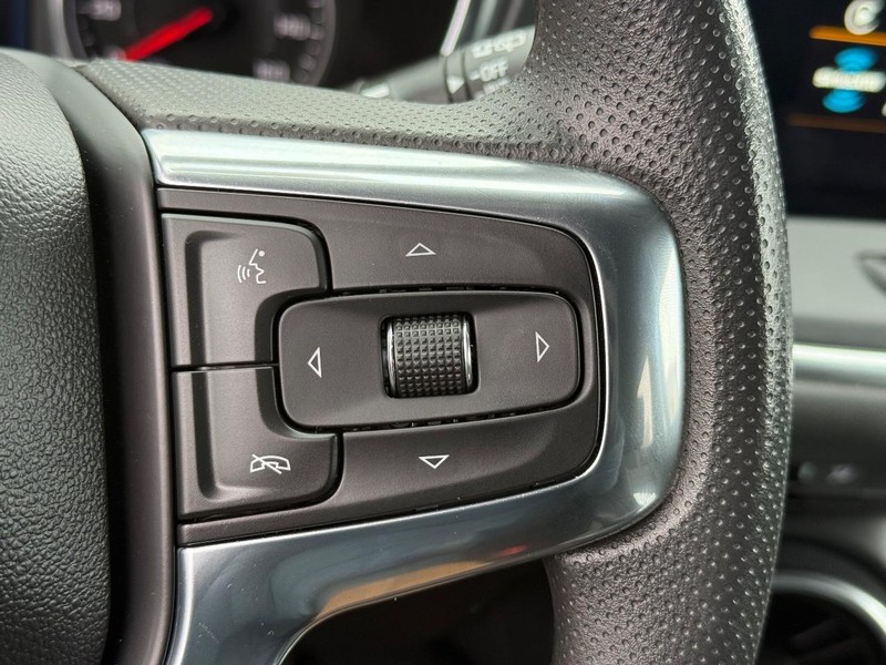 Chevrolet Blazer Vehicle Full-screen Gallery Image 16