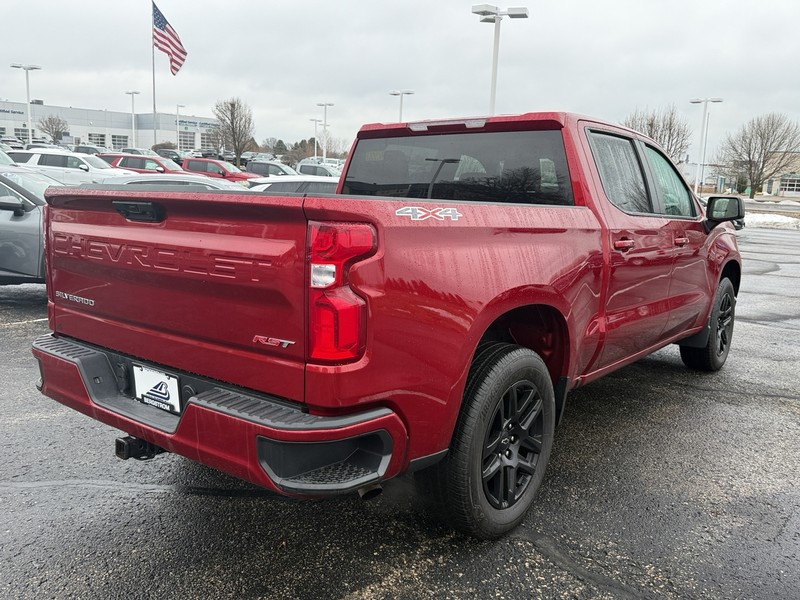 Chevrolet Silverado 1500 Vehicle Full-screen Gallery Image 03