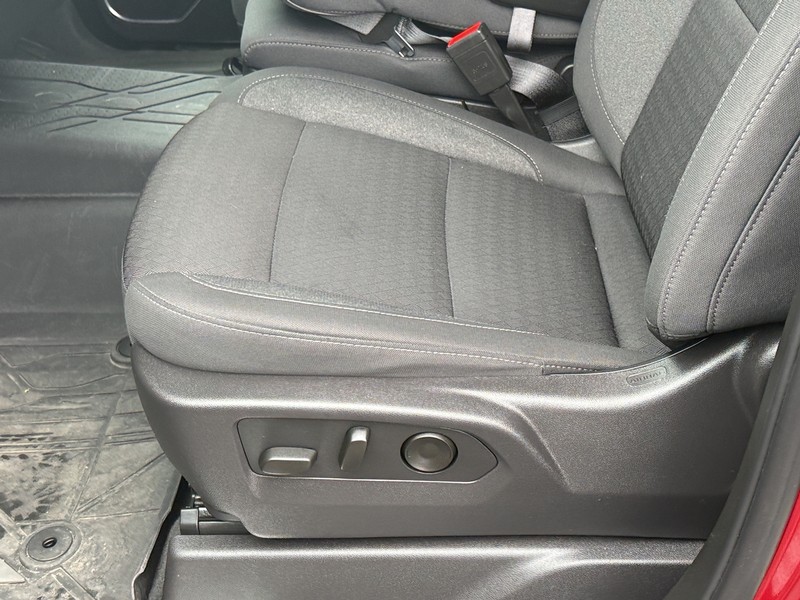 Chevrolet Silverado 1500 Vehicle Full-screen Gallery Image 21