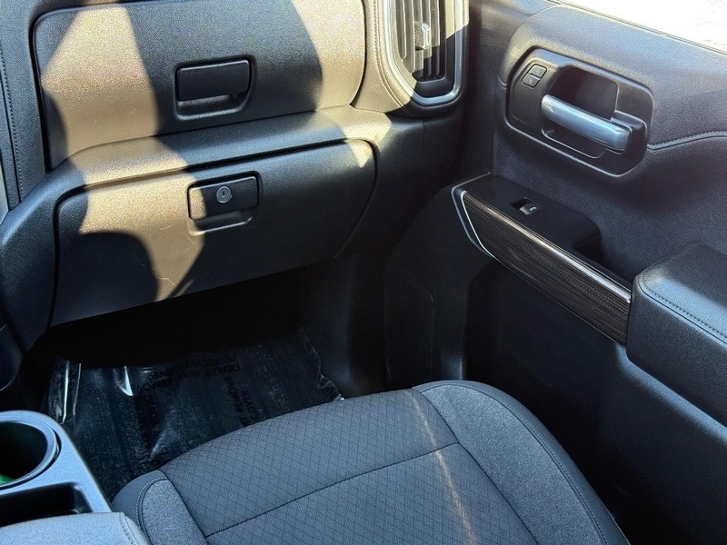 Chevrolet Silverado 1500 Vehicle Image 14