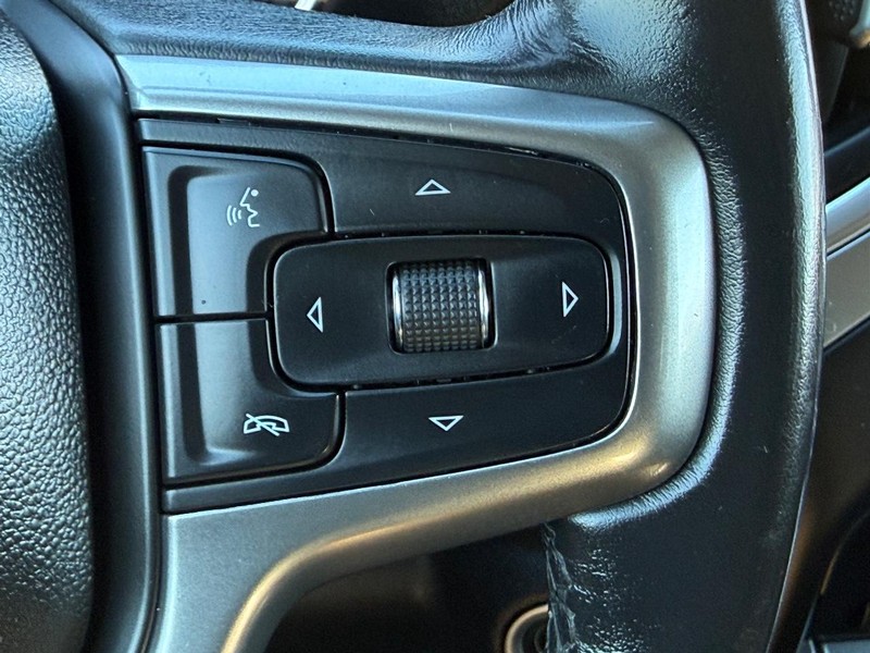 Chevrolet Silverado 1500 Vehicle Image 16