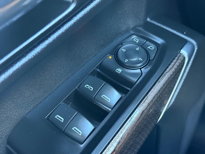 Chevrolet Silverado 1500 Vehicle Image 20