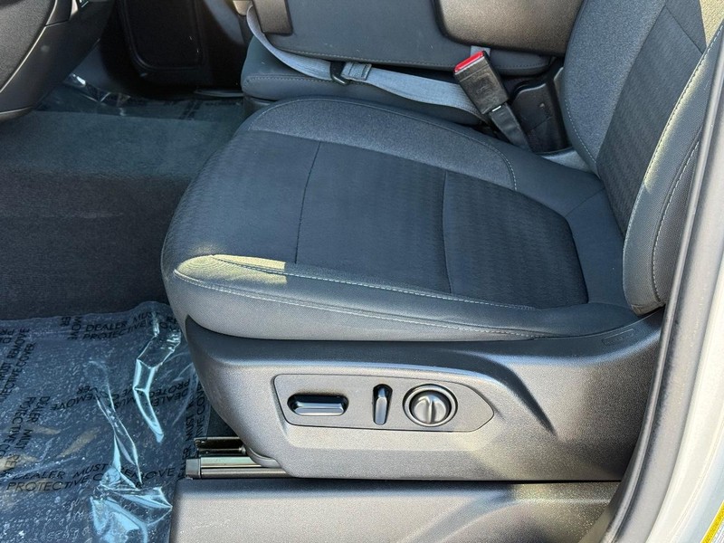 Chevrolet Silverado 1500 Vehicle Image 21