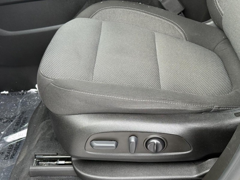 Chevrolet Traverse Vehicle Image 21