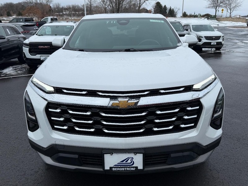 Chevrolet Equinox Vehicle Full-screen Gallery Image 08