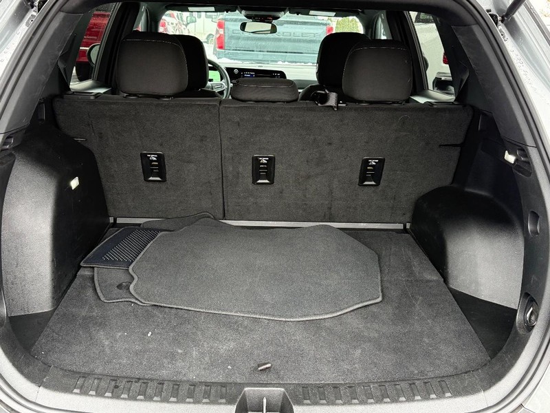 Chevrolet Equinox Vehicle Full-screen Gallery Image 05