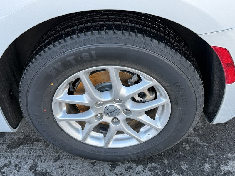 Chrysler Pacifica Vehicle Image 06