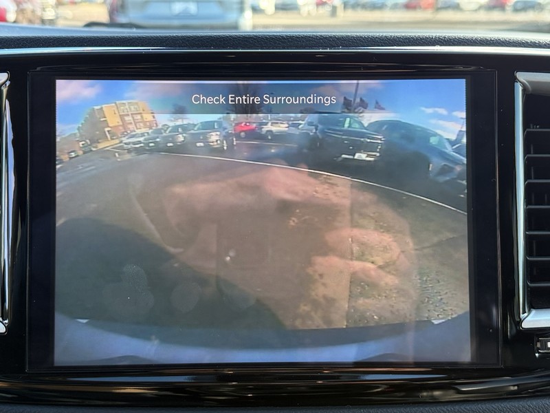 Chrysler Pacifica Vehicle Image 20