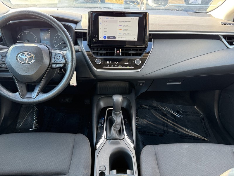 Toyota Corolla Vehicle Image 10