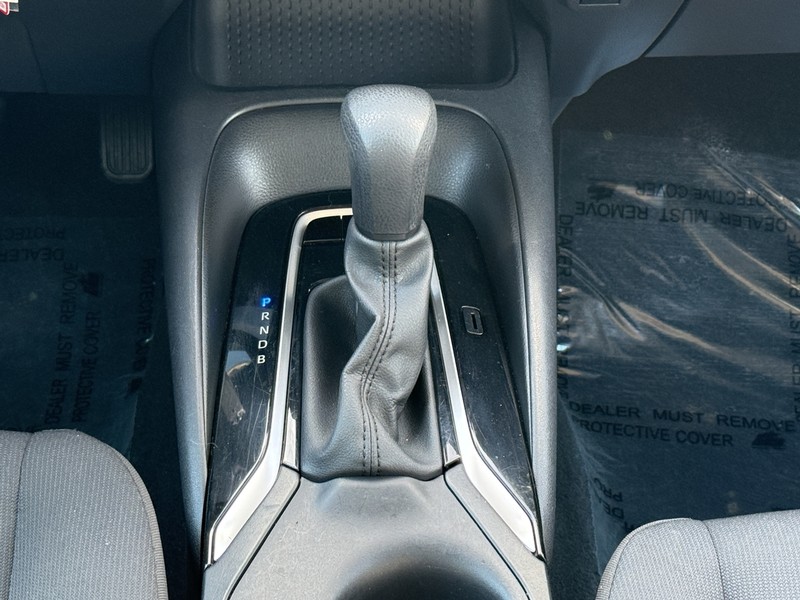 Toyota Corolla Vehicle Image 12