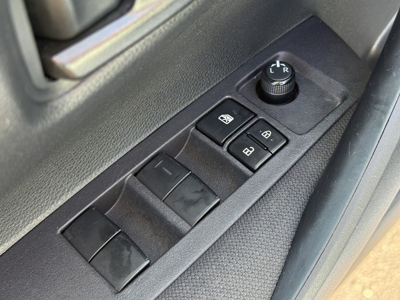 Toyota Corolla Vehicle Image 19