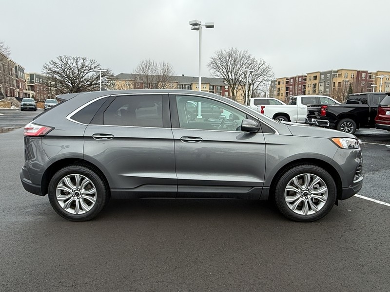 Ford Edge Vehicle Image 02