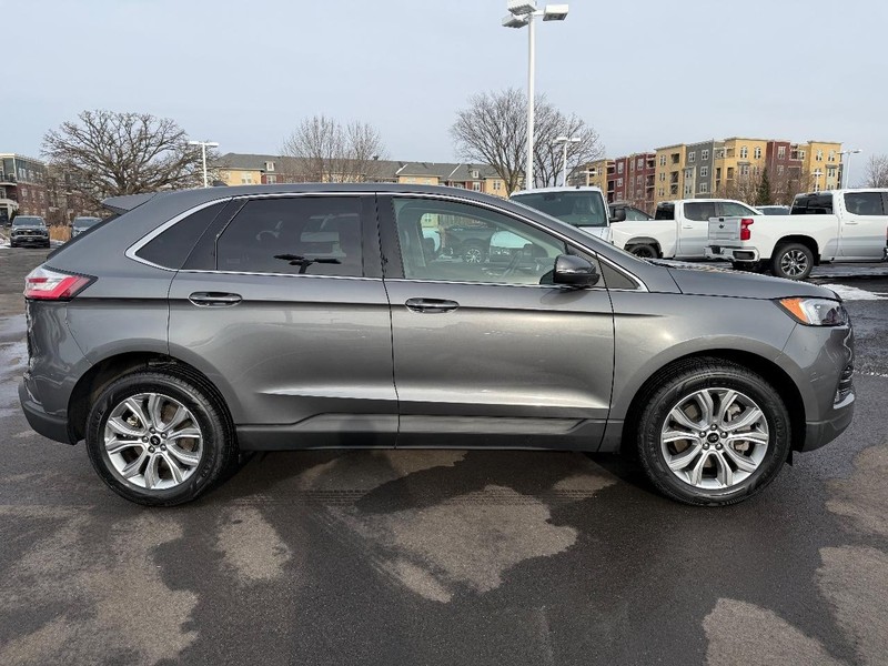 Ford Edge Vehicle Image 02