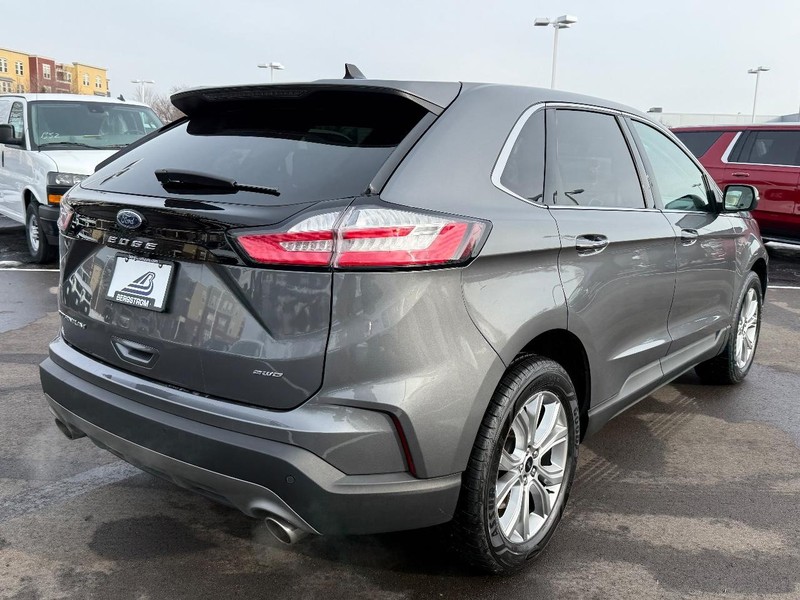 Ford Edge Vehicle Image 03