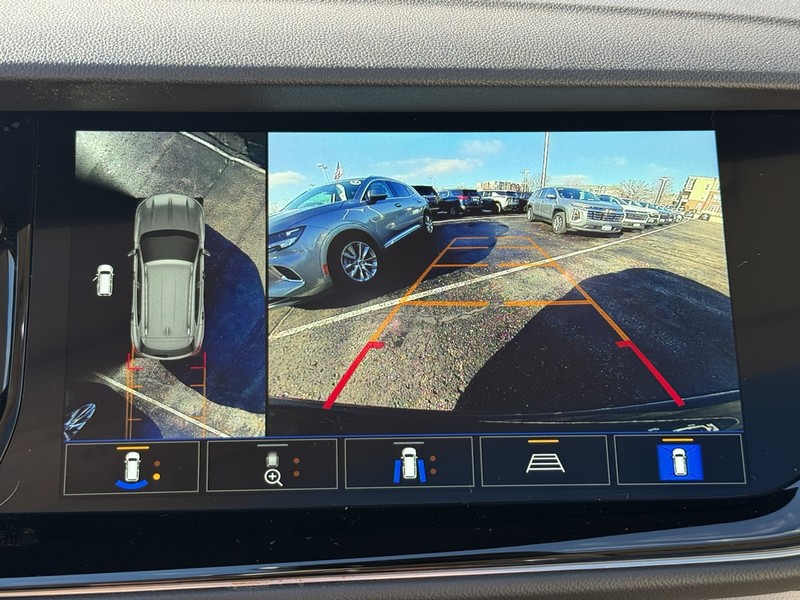 Buick Envision Vehicle Full-screen Gallery Image 19