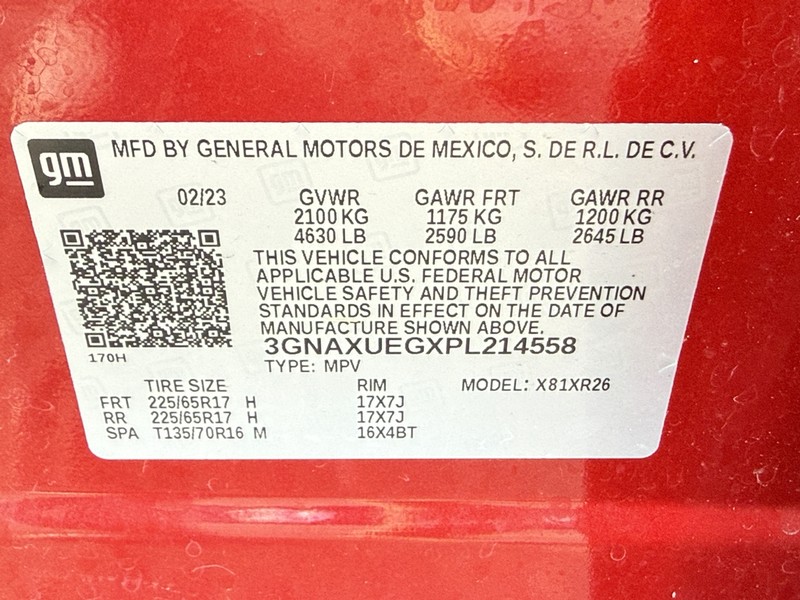 Chevrolet Equinox Vehicle Full-screen Gallery Image 22