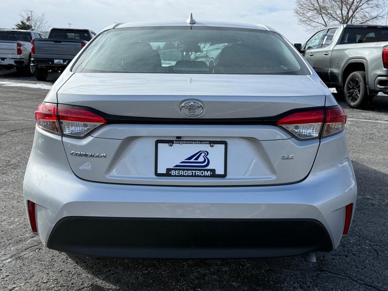 Toyota Corolla Vehicle Image 04