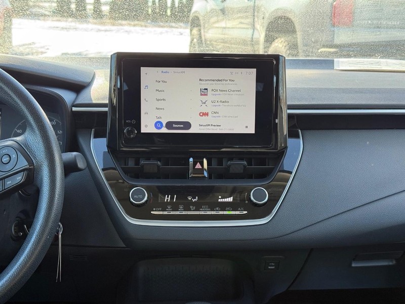 Toyota Corolla Vehicle Image 11