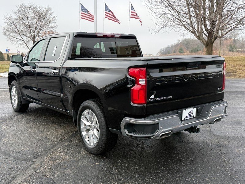 Chevrolet Silverado 1500 LTD Vehicle Full-screen Gallery Image 05