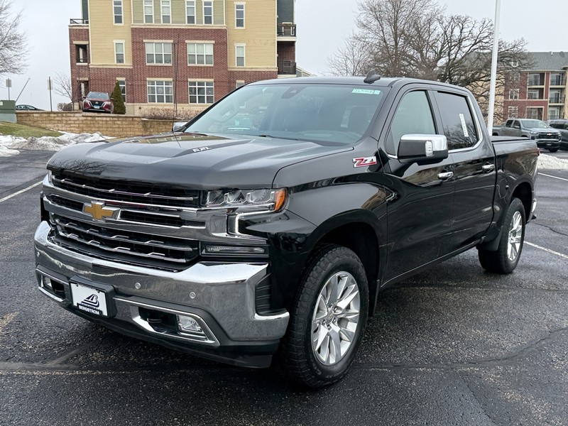 Chevrolet Silverado 1500 LTD Vehicle Full-screen Gallery Image 07