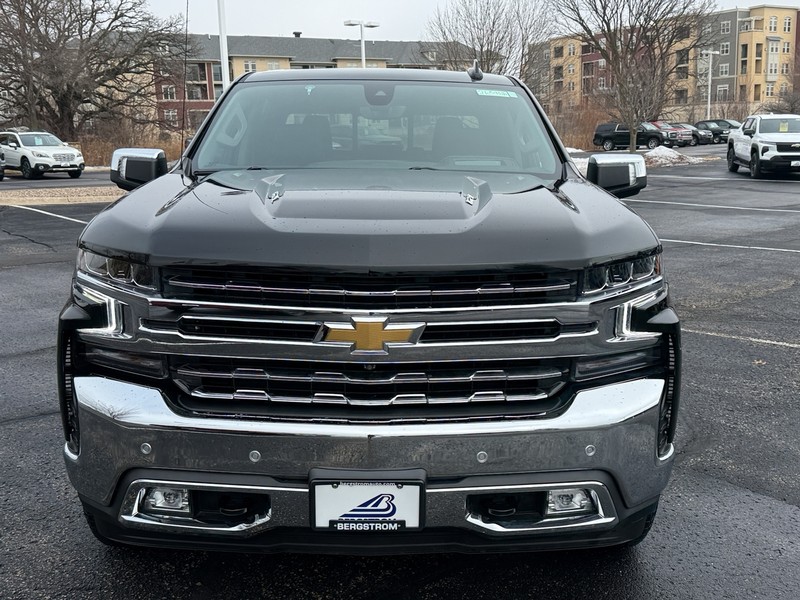 Chevrolet Silverado 1500 LTD Vehicle Full-screen Gallery Image 08