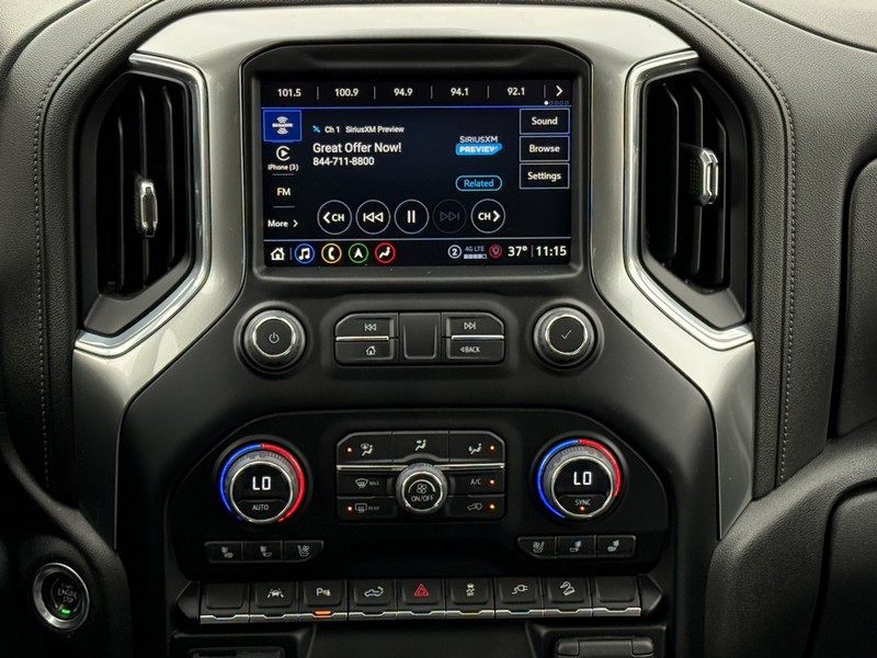 Chevrolet Silverado 1500 LTD Vehicle Full-screen Gallery Image 11