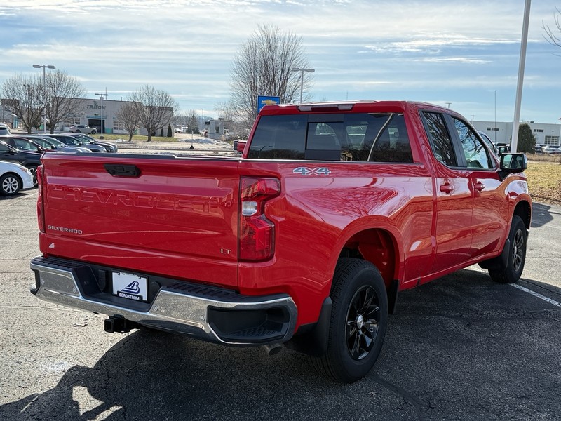 Chevrolet Silverado 1500 Vehicle Image 03