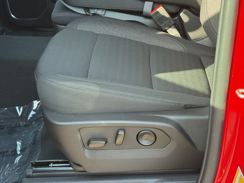 Chevrolet Silverado 1500 Vehicle Image 21