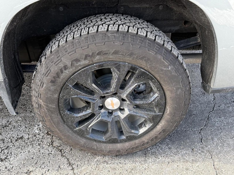 Chevrolet Silverado 1500 Vehicle Image 06