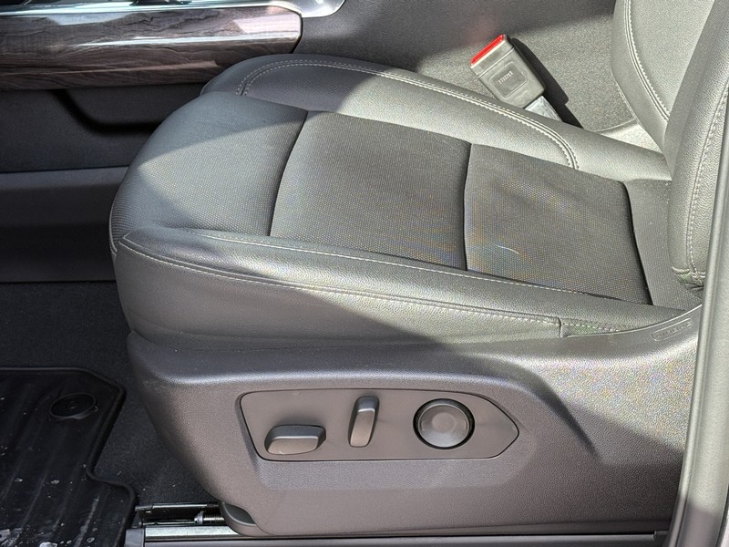 Chevrolet Silverado 1500 Vehicle Image 22