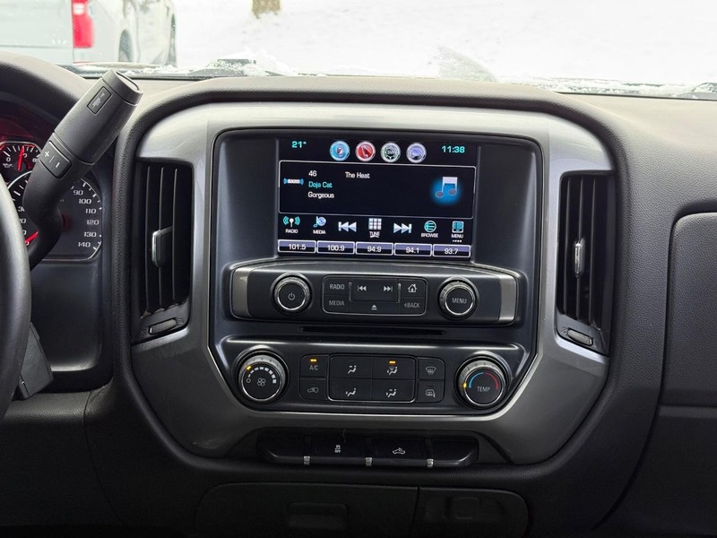 Chevrolet Silverado 1500 Vehicle Image 11