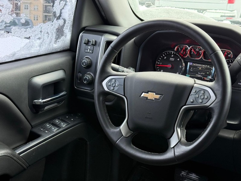 Chevrolet Silverado 1500 Vehicle Image 12