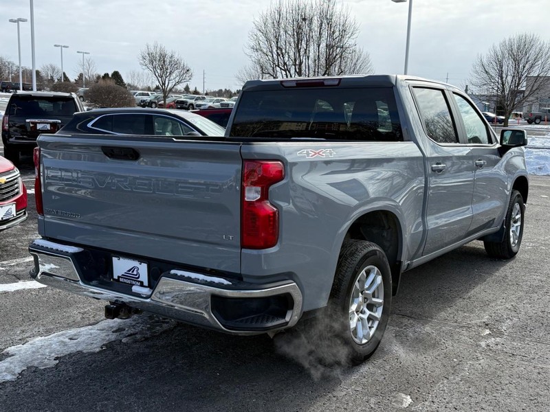 Chevrolet Silverado 1500 Vehicle Full-screen Gallery Image 03