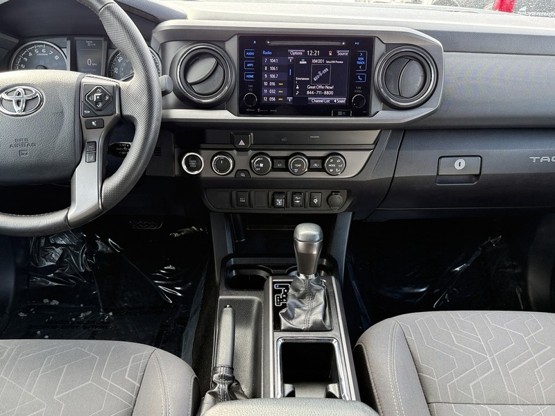 Toyota Tacoma 4WD Vehicle Image 10