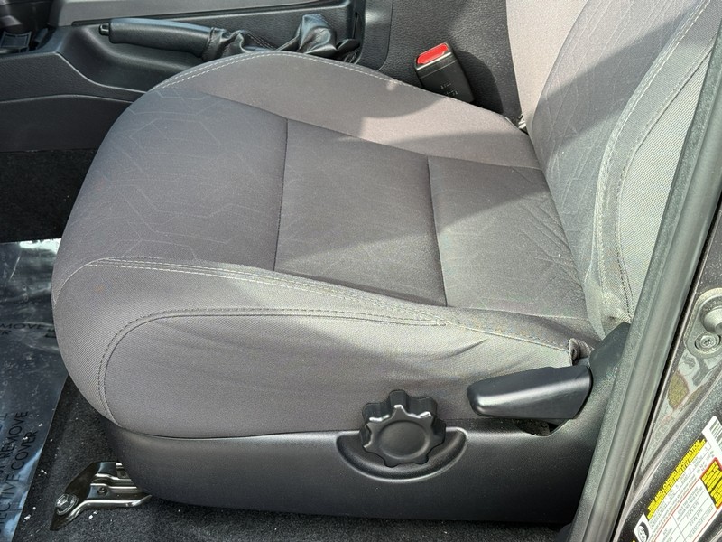 Toyota Tacoma 4WD Vehicle Image 20