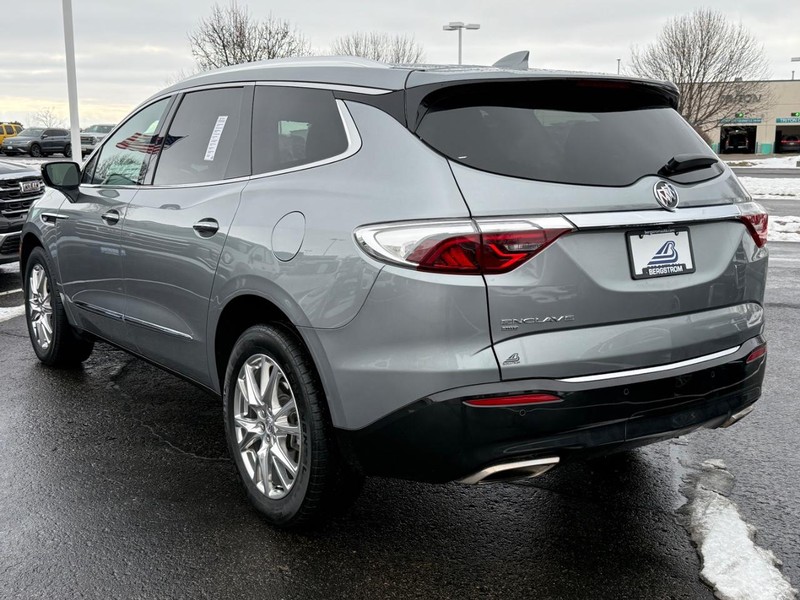 Buick Enclave Vehicle Image 06