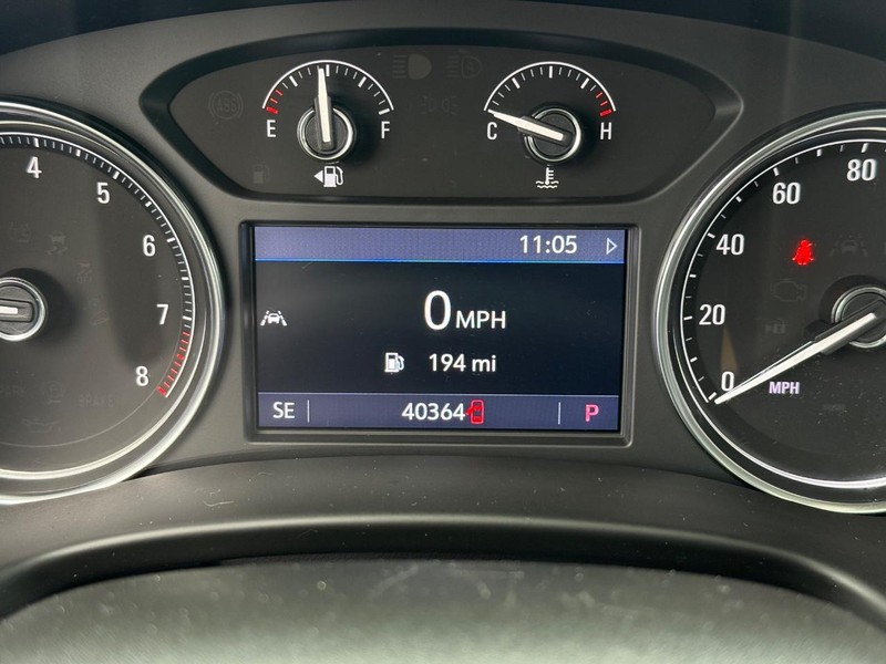 Buick Enclave Vehicle Image 19