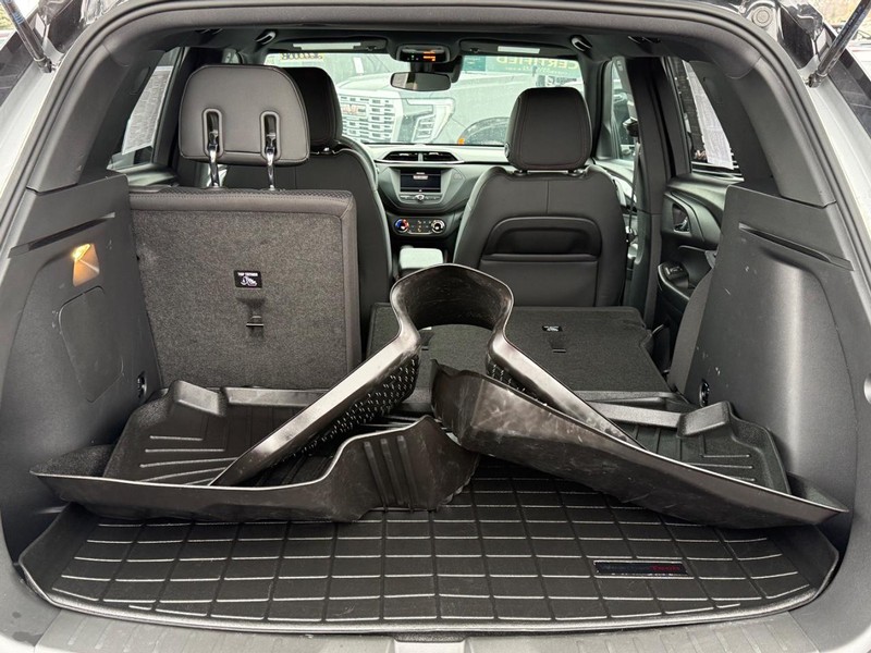 Chevrolet Trailblazer Vehicle Image 05