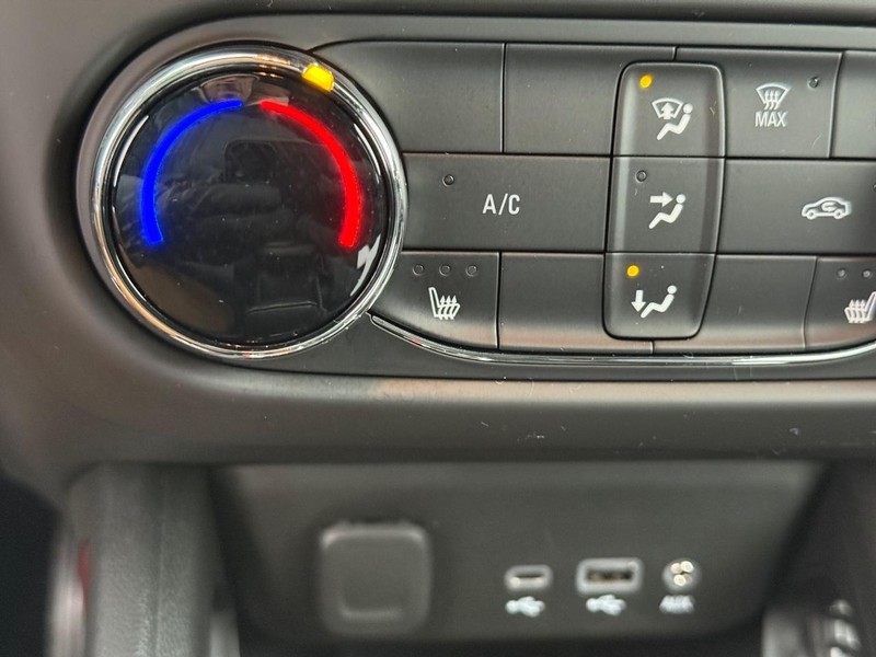 Chevrolet Trailblazer Vehicle Image 20