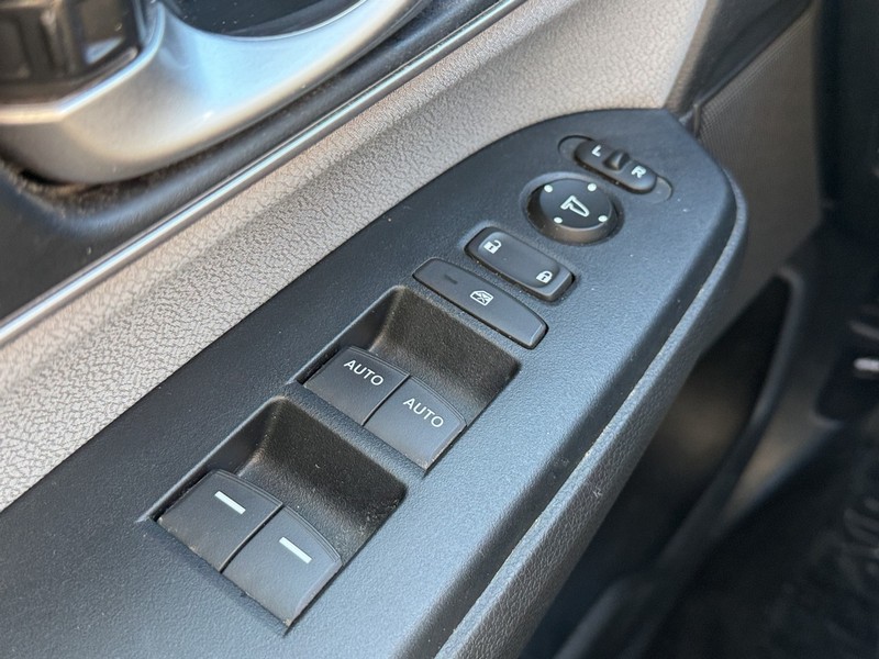 Honda CR-V Vehicle Image 21