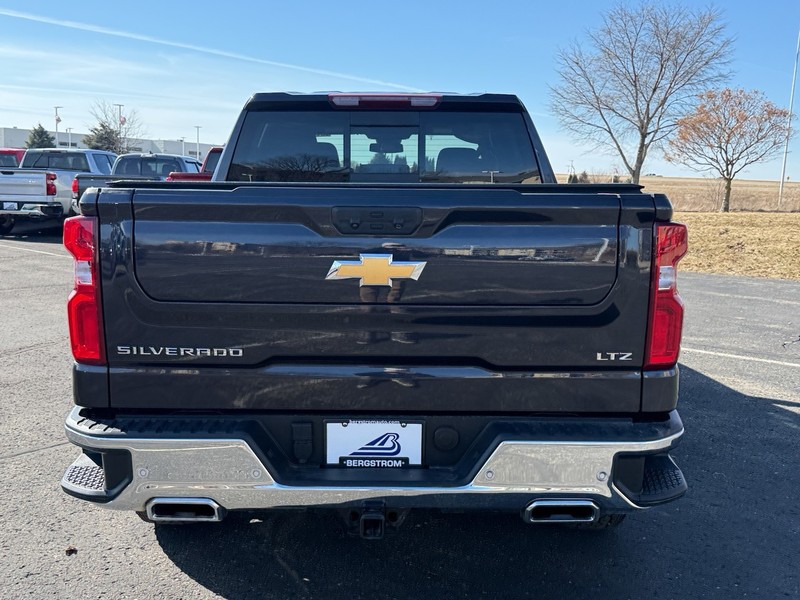 Chevrolet Silverado 1500 Vehicle Image 04