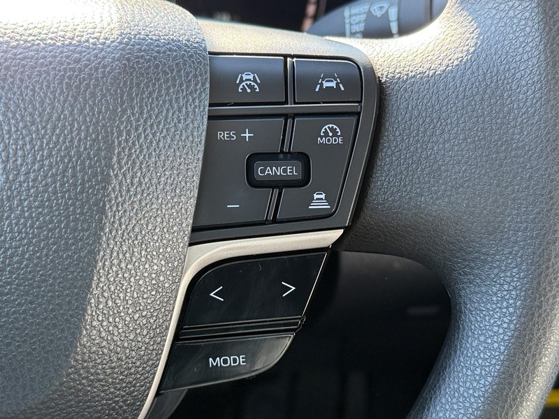 Toyota Camry Vehicle Image 17