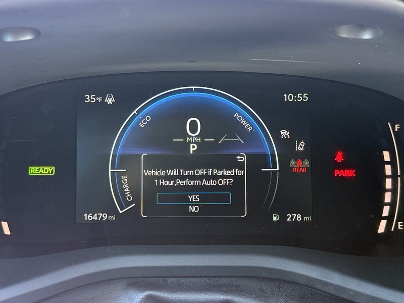 Toyota Camry Vehicle Image 18