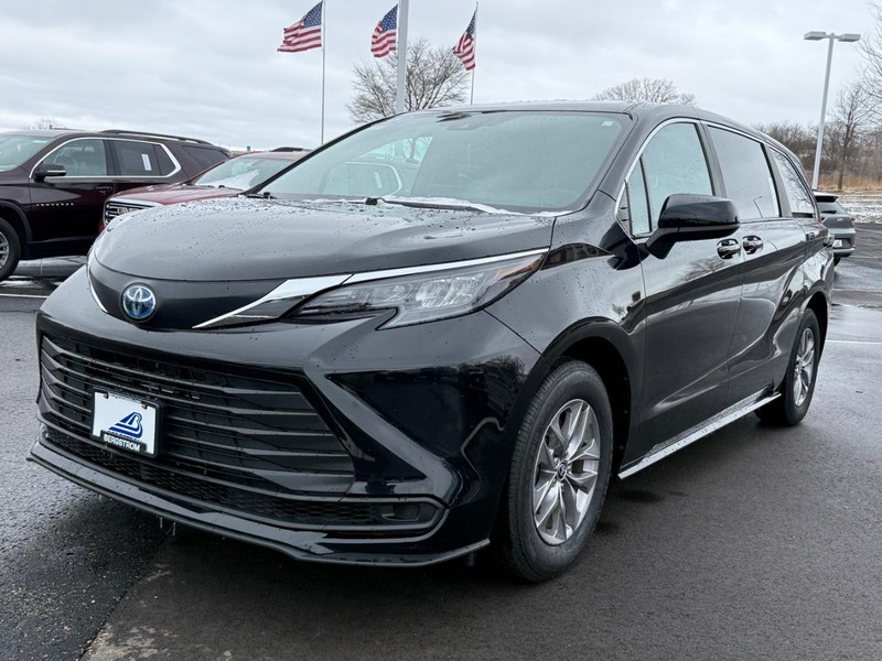 Toyota Sienna Vehicle Image 07