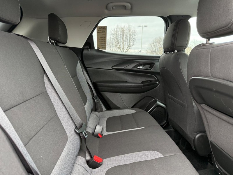 Chevrolet Trailblazer Vehicle Full-screen Gallery Image 10