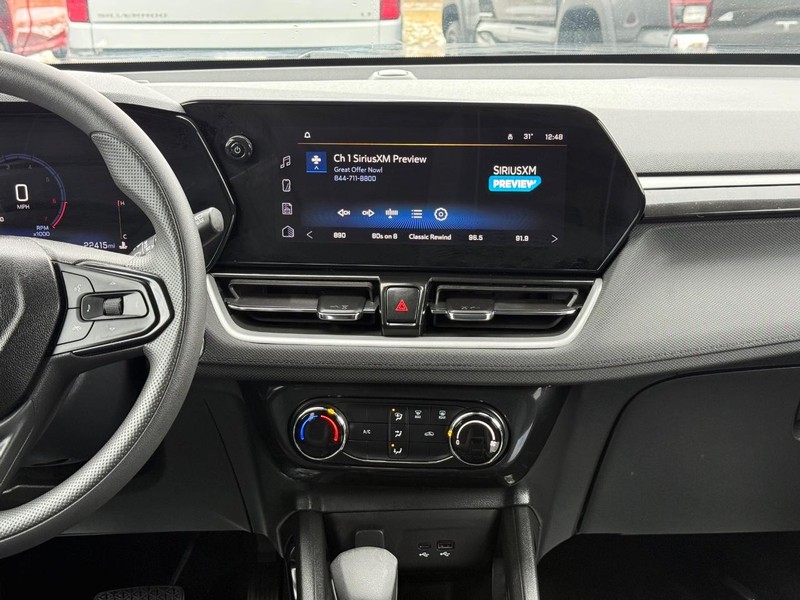 Chevrolet Trailblazer Vehicle Full-screen Gallery Image 12