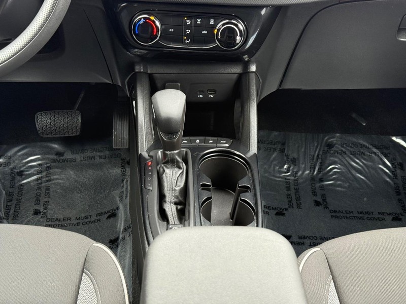 Chevrolet Trailblazer Vehicle Full-screen Gallery Image 13