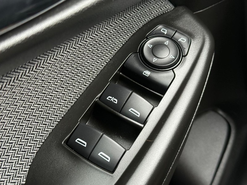 Chevrolet Trailblazer Vehicle Full-screen Gallery Image 20